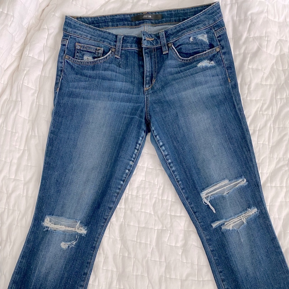 Joe’s jeans The Skinny distressed size 29